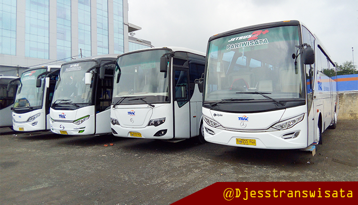 bus pariwisata wisata religi